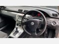 Volkswagen Passat 2.0 TDI SE DSG Euro 4 4dr 25