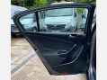 Volkswagen Passat 2.0 TDI SE DSG Euro 4 4dr 37