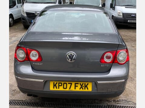 Volkswagen Passat 2.0 TDI SE DSG Euro 4 4dr 11