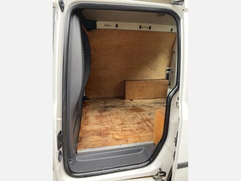 Volkswagen Caddy 1.6 TDI C20 L1 H1 5dr 18