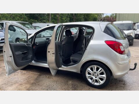 Vauxhall Corsa 1.2i 16v Design 5dr (a/c) 17