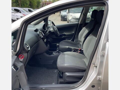 Vauxhall Corsa 1.2i 16v Design 5dr (a/c) 40