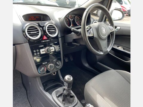 Vauxhall Corsa 1.2i 16v Design 5dr (a/c) 42