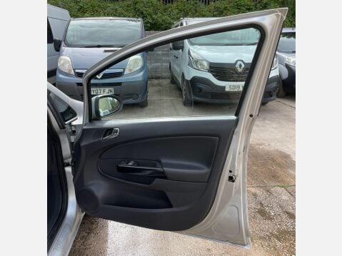 Vauxhall Corsa 1.2i 16v Design 5dr (a/c) 24