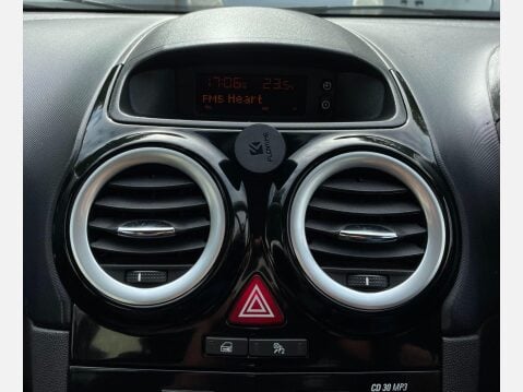 Vauxhall Corsa 1.2i 16v Design 5dr (a/c) 35