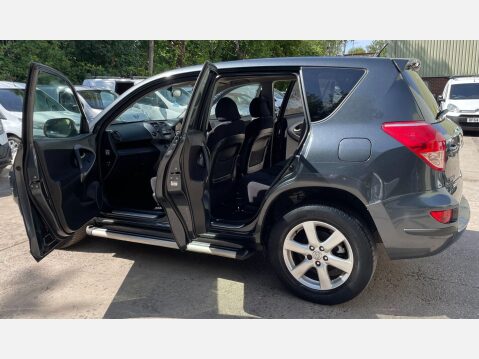 Toyota Rav4 2.2 D-4D XT-R 4WD 5dr 17