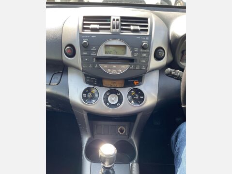 Toyota Rav4 2.2 D-4D XT-R 4WD 5dr 33