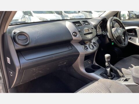 Toyota Rav4 2.2 D-4D XT-R 4WD 5dr 41
