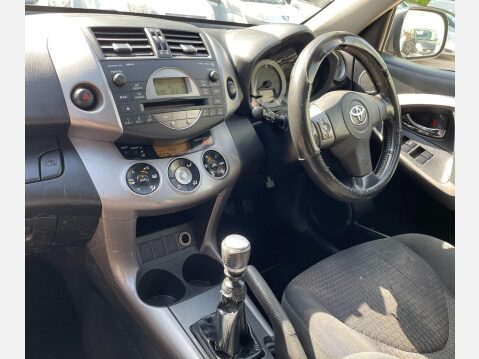 Toyota Rav4 2.2 D-4D XT-R 4WD 5dr 42