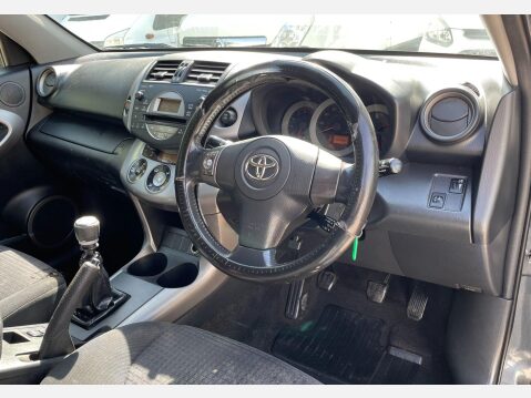 Toyota Rav4 2.2 D-4D XT-R 4WD 5dr 27