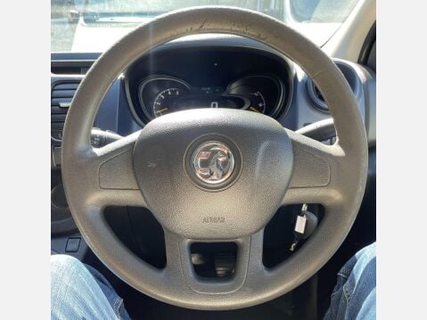 Vauxhall Vivaro 1.6 CDTi 2900 L2 H1 Euro 5 5dr 27