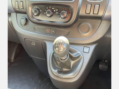 Vauxhall Vivaro 1.6 CDTi 2900 L2 H1 Euro 5 5dr 31