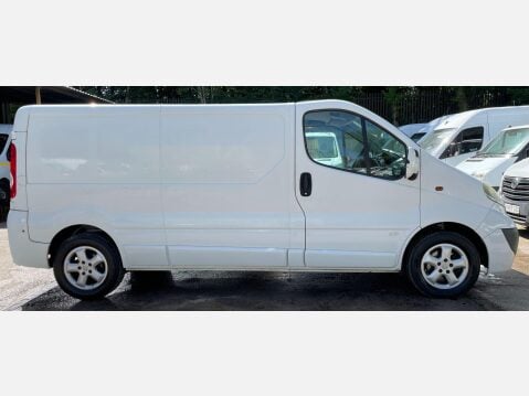Vauxhall Vivaro 2.0 2900 CDTi Sportive FWD L3 4dr 7