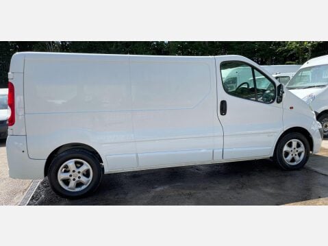 Vauxhall Vivaro 2.0 2900 CDTi Sportive FWD L3 4dr 8