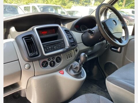 Vauxhall Vivaro 2.0 2900 CDTi Sportive FWD L3 4dr 33