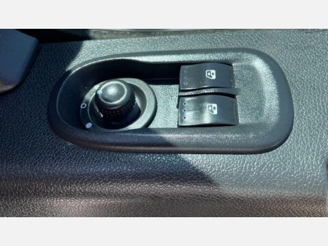 Vauxhall Movano 2.3 CDTi 3500 FWD L2 H2 Euro 6 5dr 28