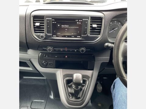 Vauxhall Vivaro 1.5 Turbo D 2900 Dynamic L1 H1 Euro 6 (s/s) 6dr 30