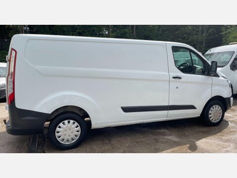 Ford Transit Custom 2.0 TDCi 290 L2 H1 5dr 8