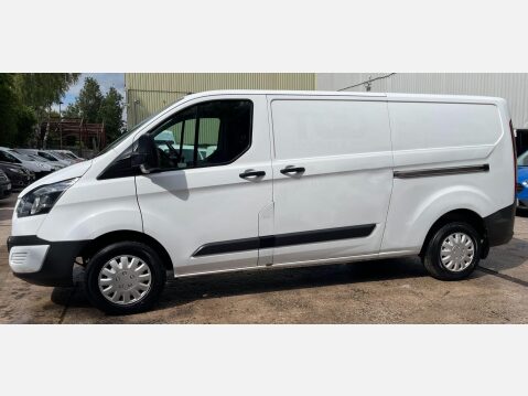 Ford Transit Custom 2.0 TDCi 290 L2 H1 5dr 17