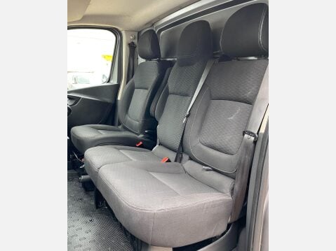 Vauxhall Vivaro 1.6 CDTi 2900 BiTurbo ecoTEC Sportive L2 H1 Euro 6 (s/s) 5dr 39