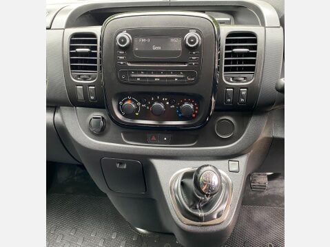 Vauxhall Vivaro 1.6 CDTi 2900 BiTurbo ecoTEC Sportive L2 H1 Euro 6 (s/s) 5dr 33