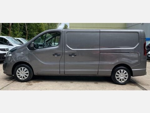 Vauxhall Vivaro 1.6 CDTi 2900 BiTurbo ecoTEC Sportive L2 H1 Euro 6 (s/s) 5dr 16