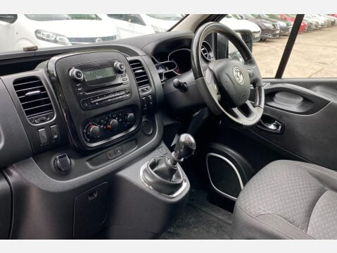 Vauxhall Vivaro 1.6 CDTi 2900 BiTurbo ecoTEC Sportive L2 H1 Euro 6 (s/s) 5dr 41