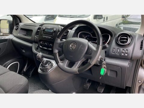 Vauxhall Vivaro 1.6 CDTi 2900 BiTurbo ecoTEC Sportive L2 H1 Euro 6 (s/s) 5dr 28