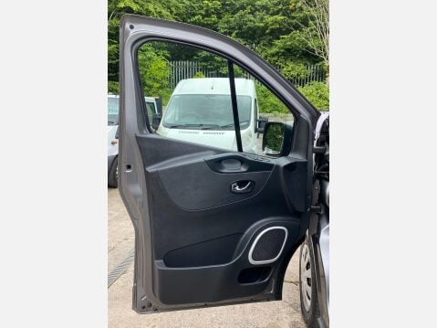 Vauxhall Vivaro 1.6 CDTi 2900 BiTurbo ecoTEC Sportive L2 H1 Euro 6 (s/s) 5dr 37