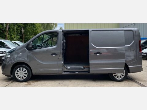 Vauxhall Vivaro 1.6 CDTi 2900 BiTurbo ecoTEC Sportive L2 H1 Euro 6 (s/s) 5dr 17