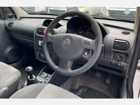 Vauxhall Combo 1.3 CDTi 1700 16v SE 3dr 21