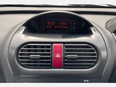Vauxhall Combo 1.3 CDTi 1700 16v SE 3dr 26