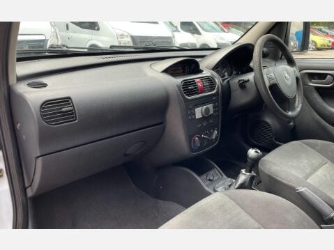 Vauxhall Combo 1.3 CDTi 1700 16v SE 3dr 28