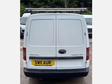 Vauxhall Combo 1.3 CDTi 1700 16v SE 3dr 8