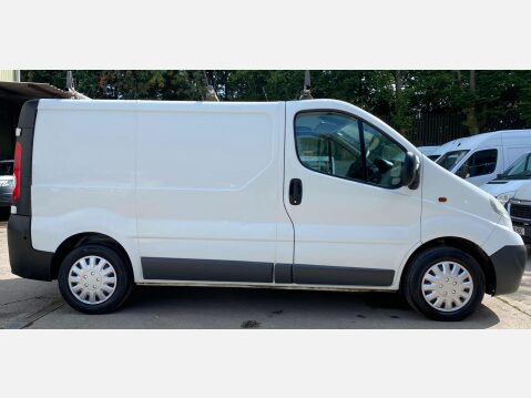 Vauxhall Vivaro 2.0 2700 CDTi FWD L1 4dr 7