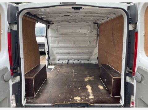 Vauxhall Vivaro 2.0 2900 CDTi FWD L1 4dr 12