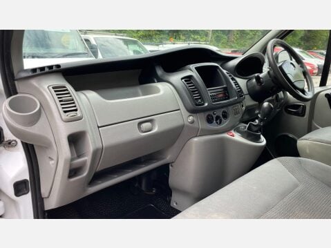 Vauxhall Vivaro 2.0 2900 CDTi FWD L1 4dr 31