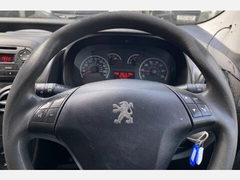 Peugeot Bipper 1.3 HDi Professional FWD L1 H1 3dr 29