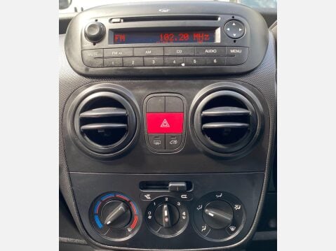 Peugeot Bipper 1.3 HDi Professional FWD L1 H1 3dr 31