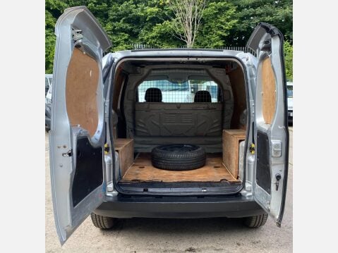 Peugeot Bipper 1.3 HDi Professional FWD L1 H1 3dr 10
