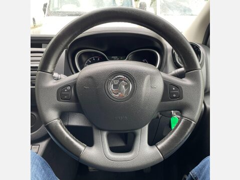 Vauxhall Vivaro 1.6 CDTi 2900 Sportive L2 H1 Euro 6 5dr 27