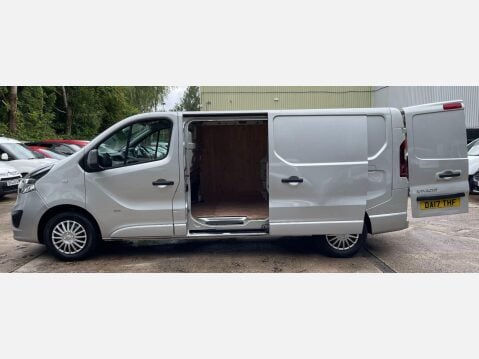 Vauxhall Vivaro 1.6 CDTi 2900 Sportive L2 H1 Euro 6 5dr 16