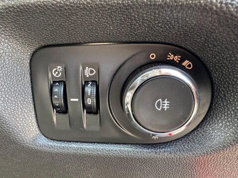 Vauxhall Corsa 1.0 ecoFLEX 12V S Euro 5 3dr 17