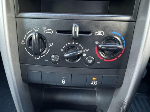 Peugeot 207 1.4 m:play 5dr 21