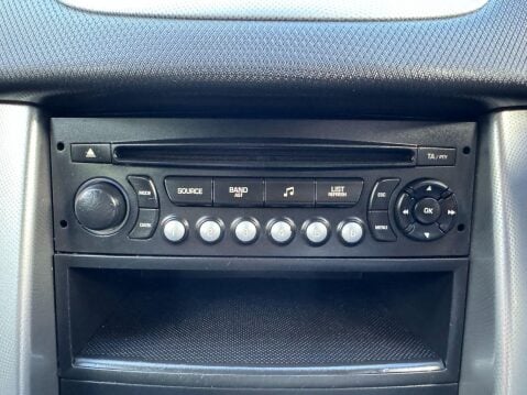 Peugeot 207 1.4 m:play 5dr 33