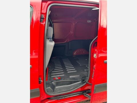 Citroen Berlingo 1.6 HDi 625 Enterprise L1 5dr (Euro 5) 23