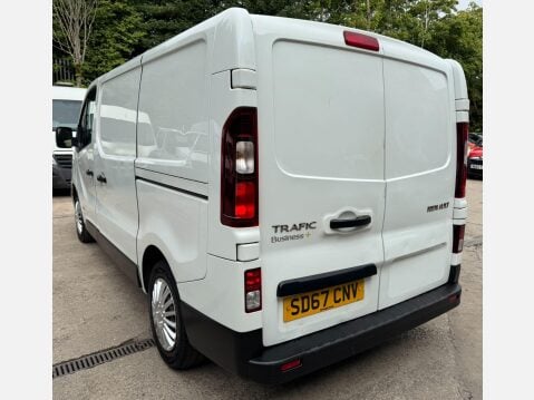 Renault Trafic 1.6 dCi 27 Business+ SWB Standard Roof Euro 6 5dr 16