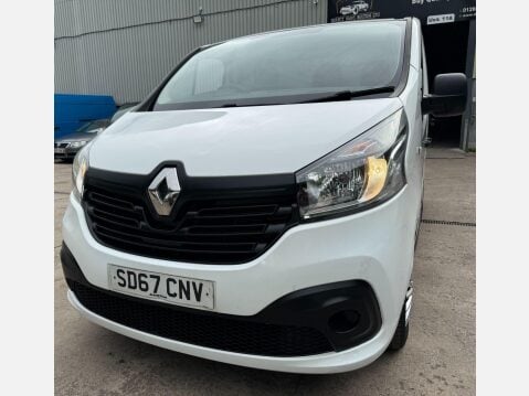 Renault Trafic 1.6 dCi 27 Business+ SWB Standard Roof Euro 6 5dr 25