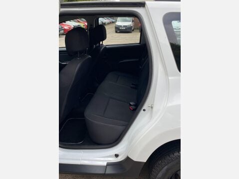 Dacia Duster 1.6 SCe Ambiance Euro 6 (s/s) 5dr 33