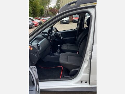 Dacia Duster 1.6 SCe Ambiance Euro 6 (s/s) 5dr 36